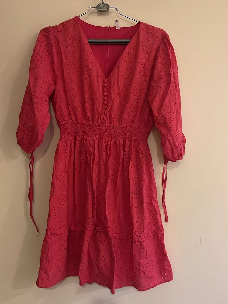 Chifli Dress With V Neck