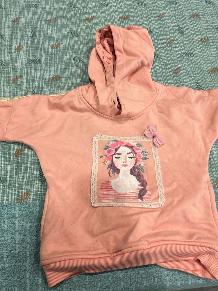 Sweatshirt