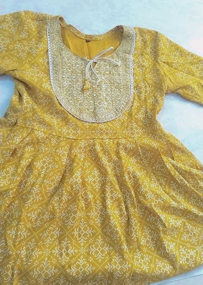 Short Round Kurti 🧡