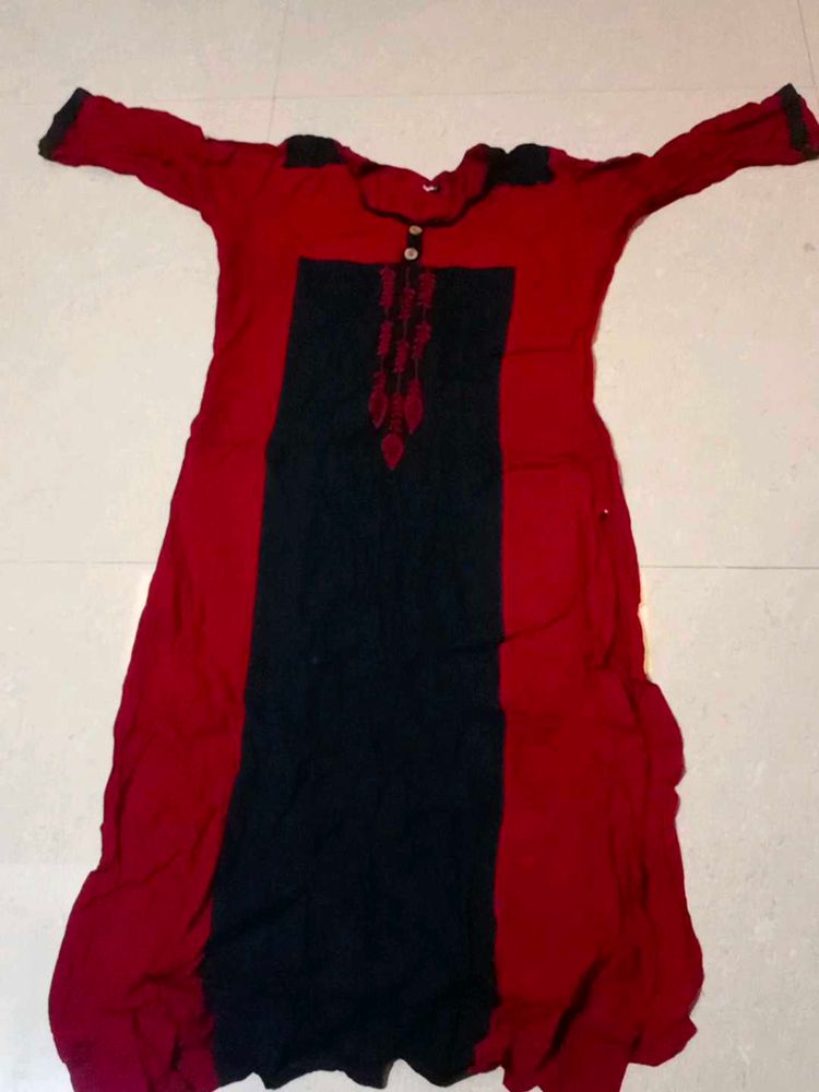 Black And Maroon Color Kurti