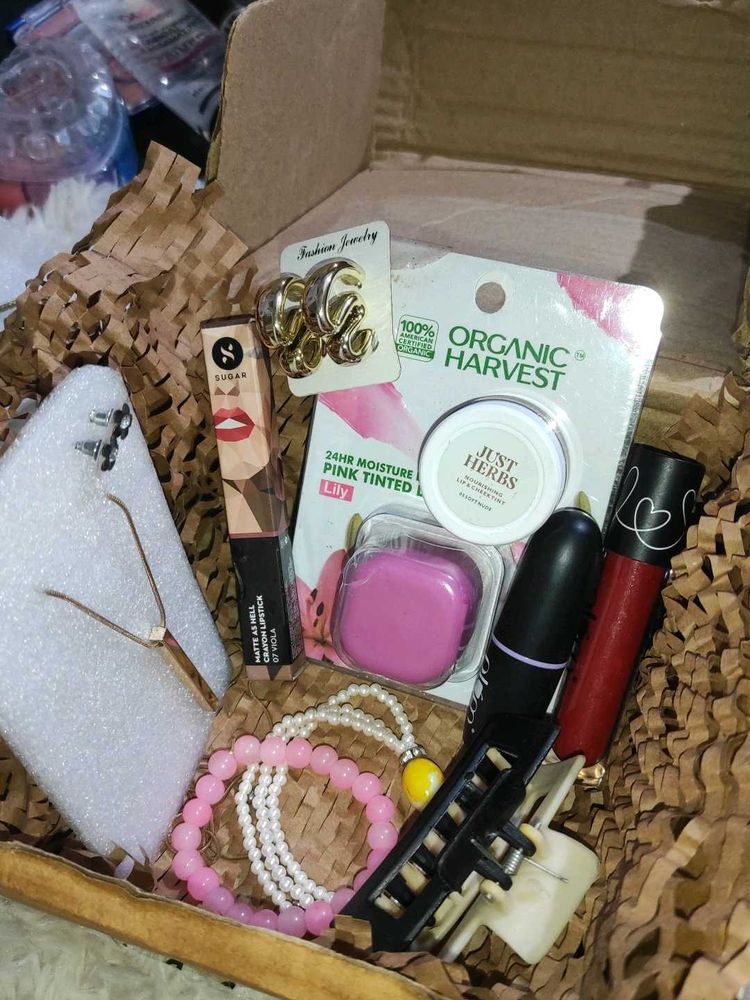 ✨🎁Gift Hamper😻makeup bundle Of 11 Products