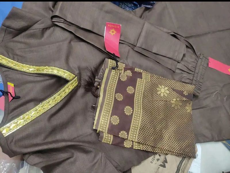 Vishudh Ethnic Kurta Set
