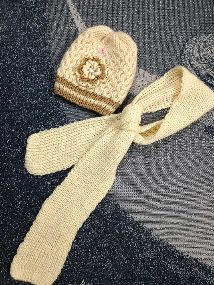 Woolen Muffler With Cap