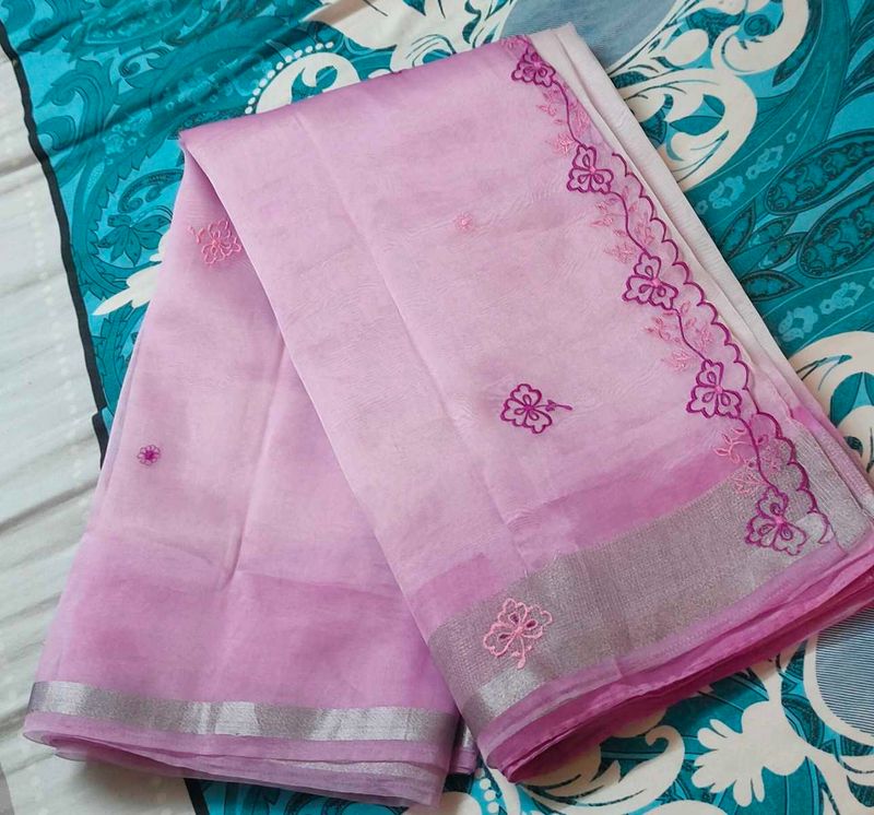 Dual Shade Embroidery Saree