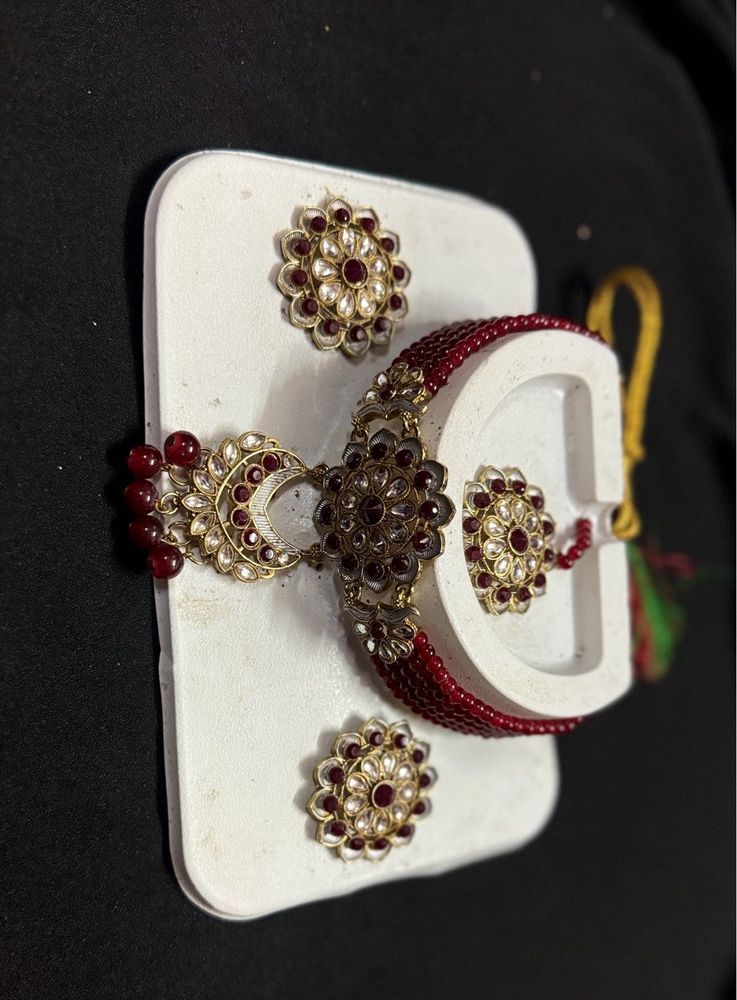 Red Beaded Jewelry Set