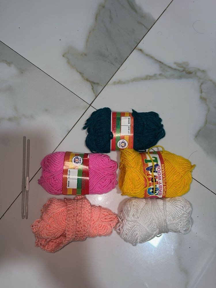 Yarn Bundle with Needles