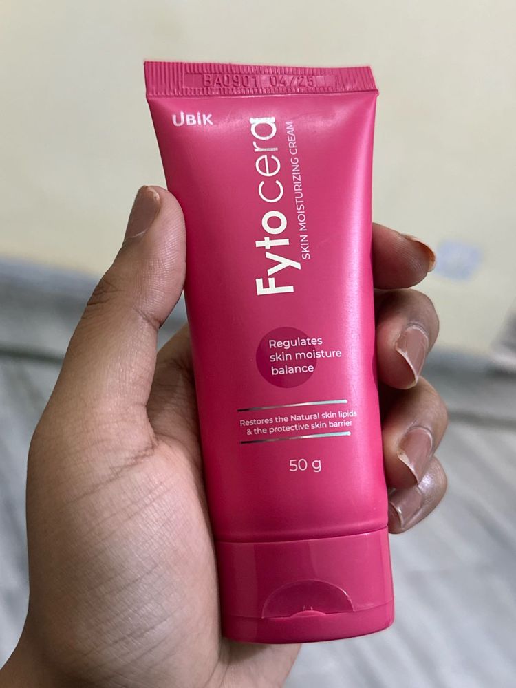 UBIK fyto cera skin moisturiser