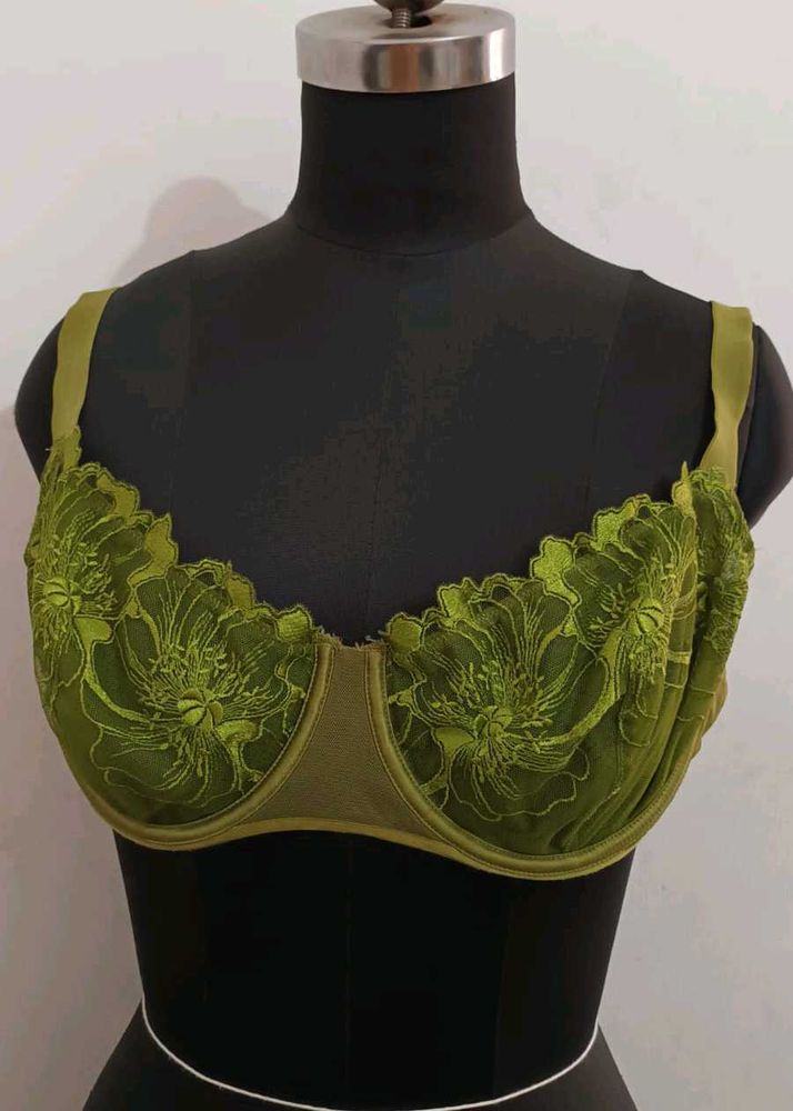 Underwired Bra..38D