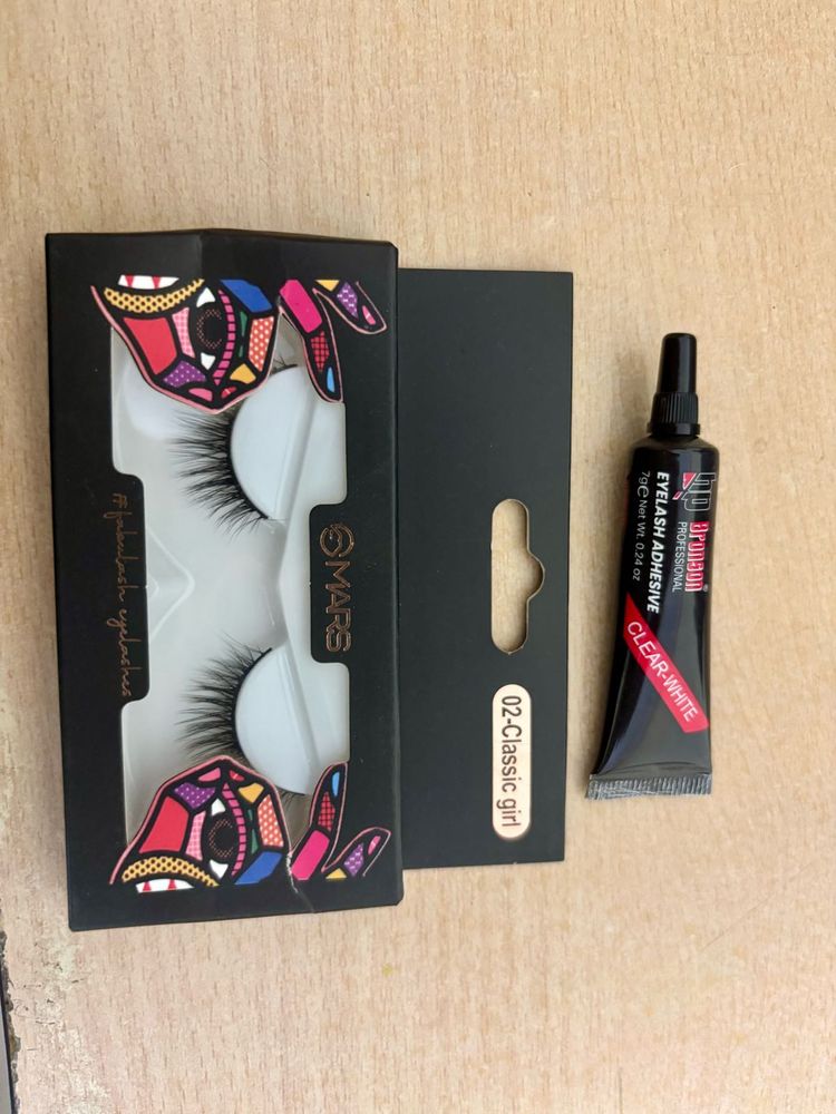 Mars Lashes With Bronson Glue Adhesive