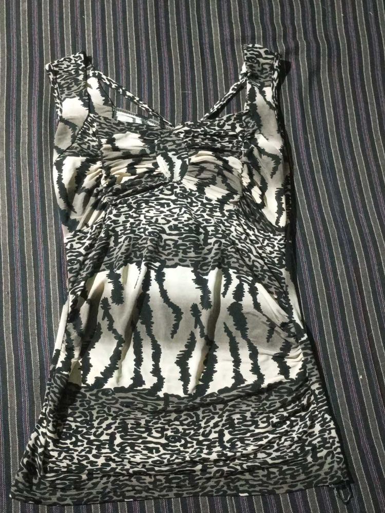 A Stunning Bollywood Style Top. ❤