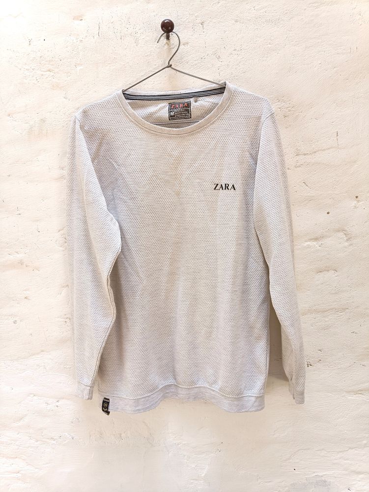 White Full Sleeves Tshirt M Size