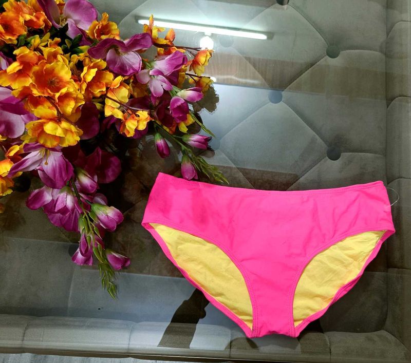 Xhilaration Pink And Yellow Colour Fancy Penty