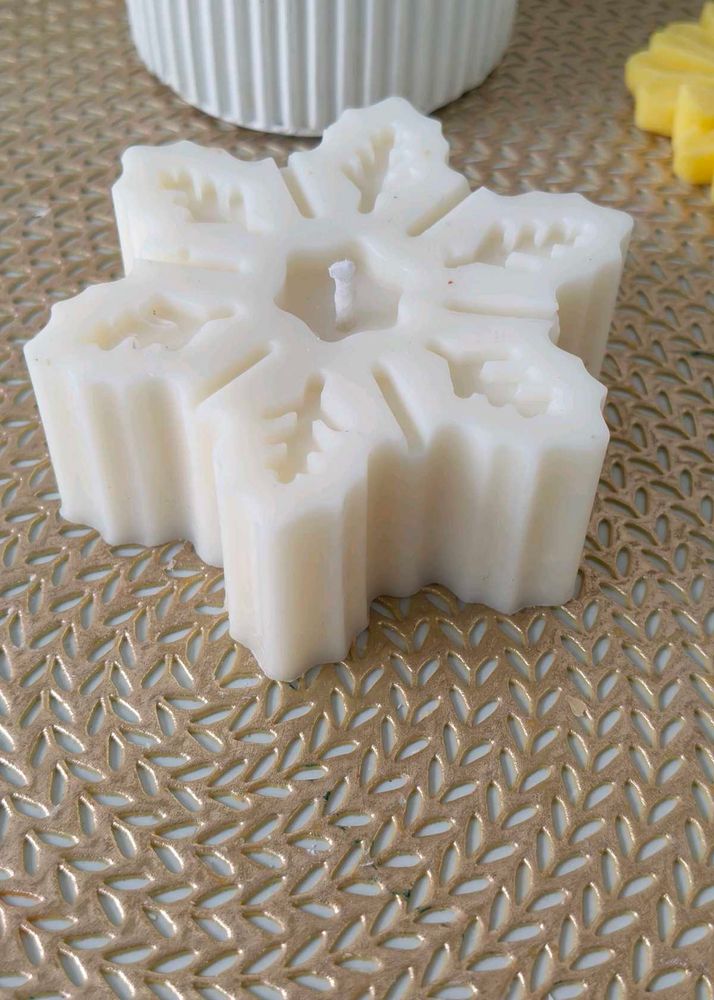 Snowflake Candle 2 ❄️ 💙