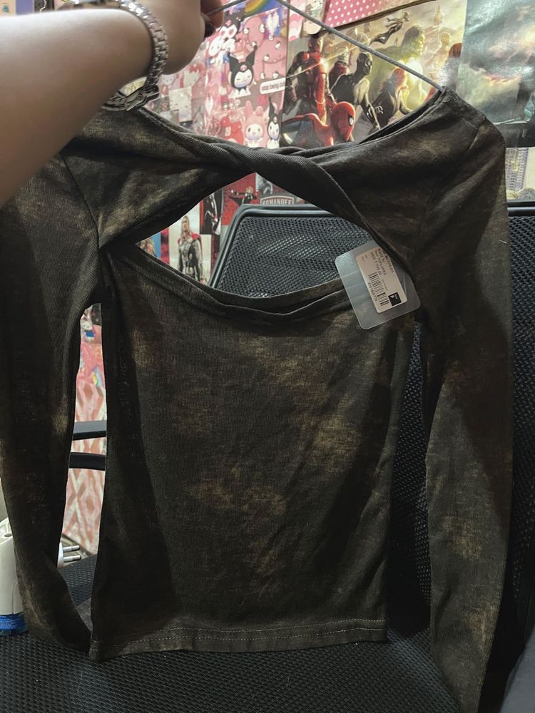 Twist Long Sleeve Top