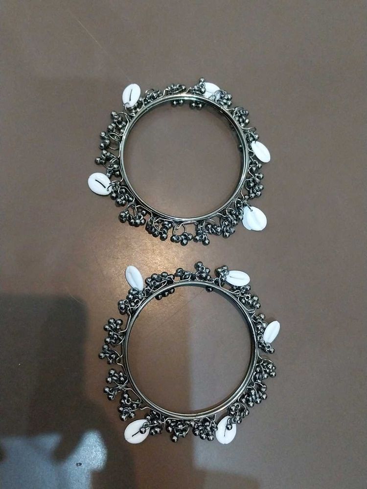 Shell &amp; Metal Bangle Set