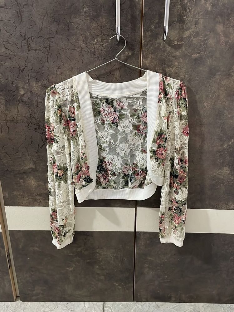 Floral Lace Cropped Shrug