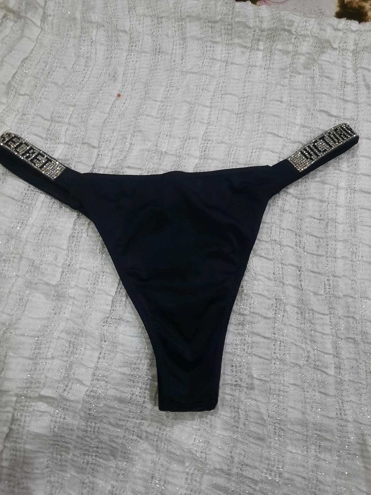 Victoria&#39;s Secret Shine Strap Thong