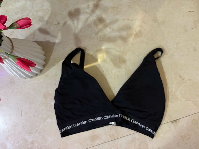 CALVIN KLEIN PADDED SPORTS BRA