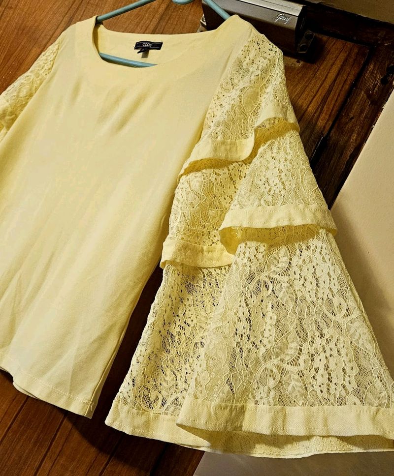 Yellow full sleeves top Code brand small size