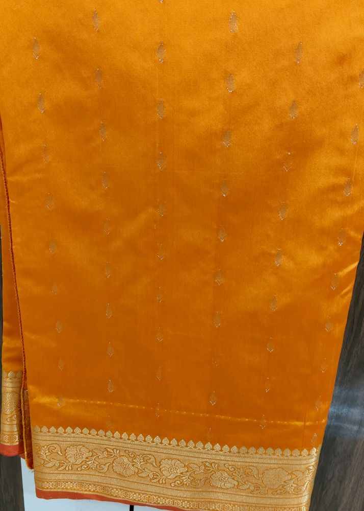 Saree With Blouse