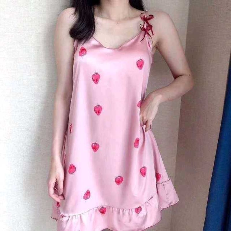 beautiful strawberry printed night