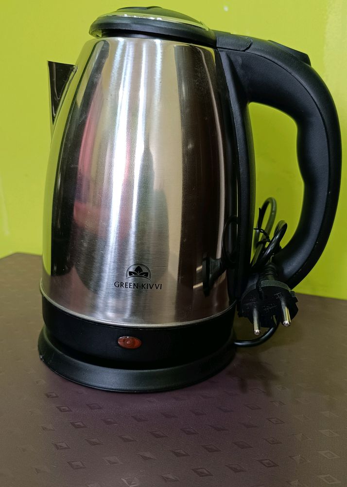 Green -Kivvi 1.8 litre electric kettle