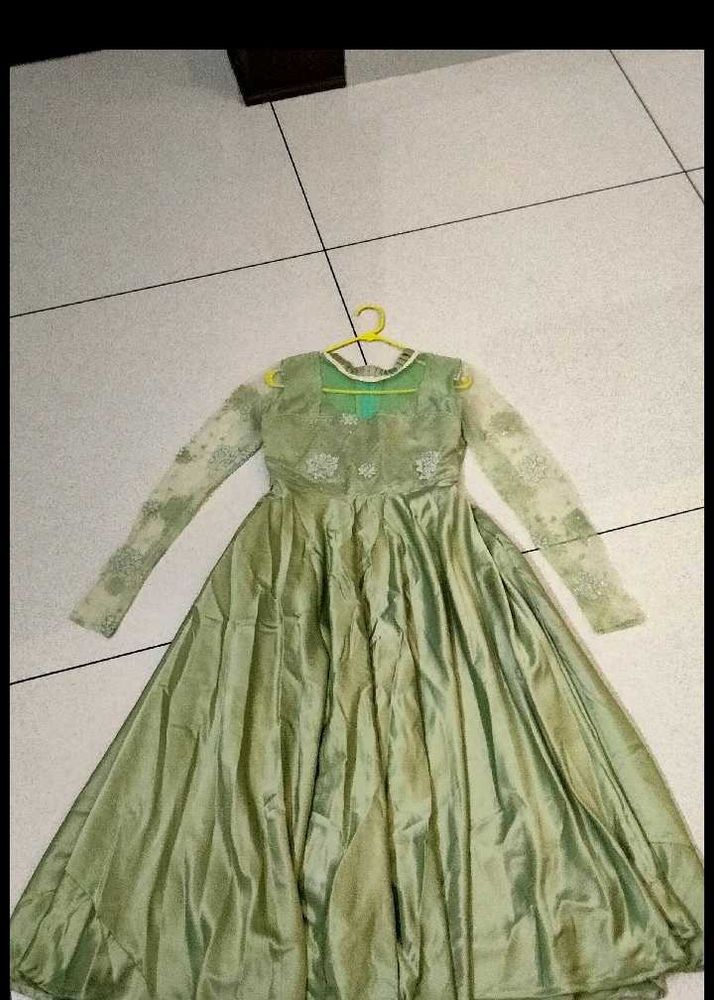 💚Pastel Green Networked Gown 💚