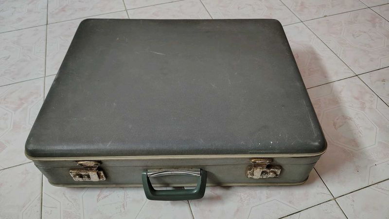 Grey Medium size Suitcase