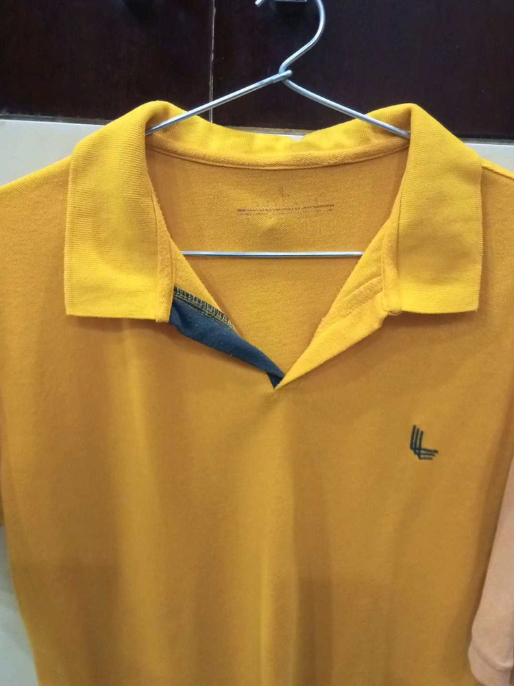(2) Men&#39;s Polo T-Shirts