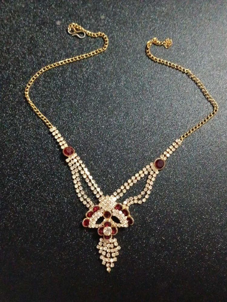 Elegant Red &amp; Golden Necklace