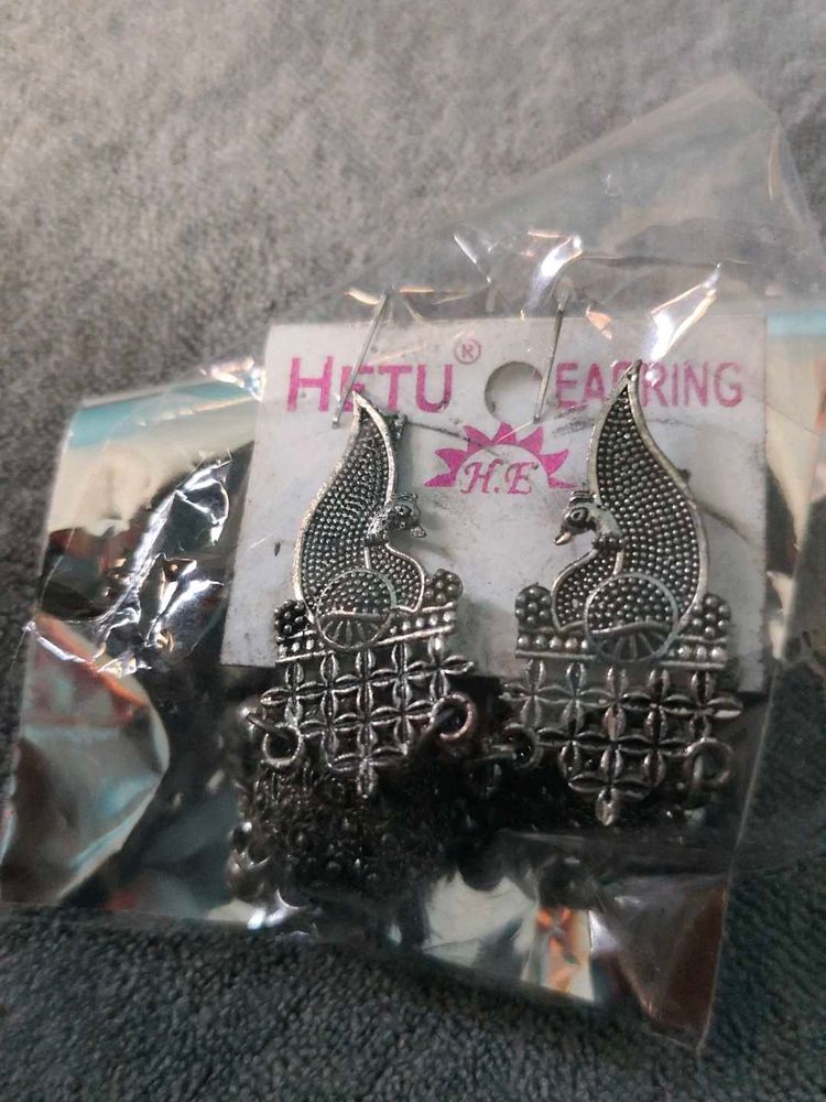 Earings