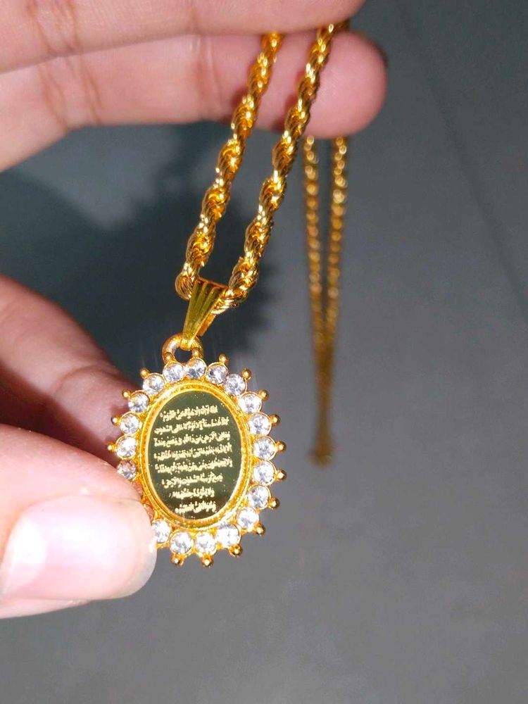 A Pendant With Urdu Language