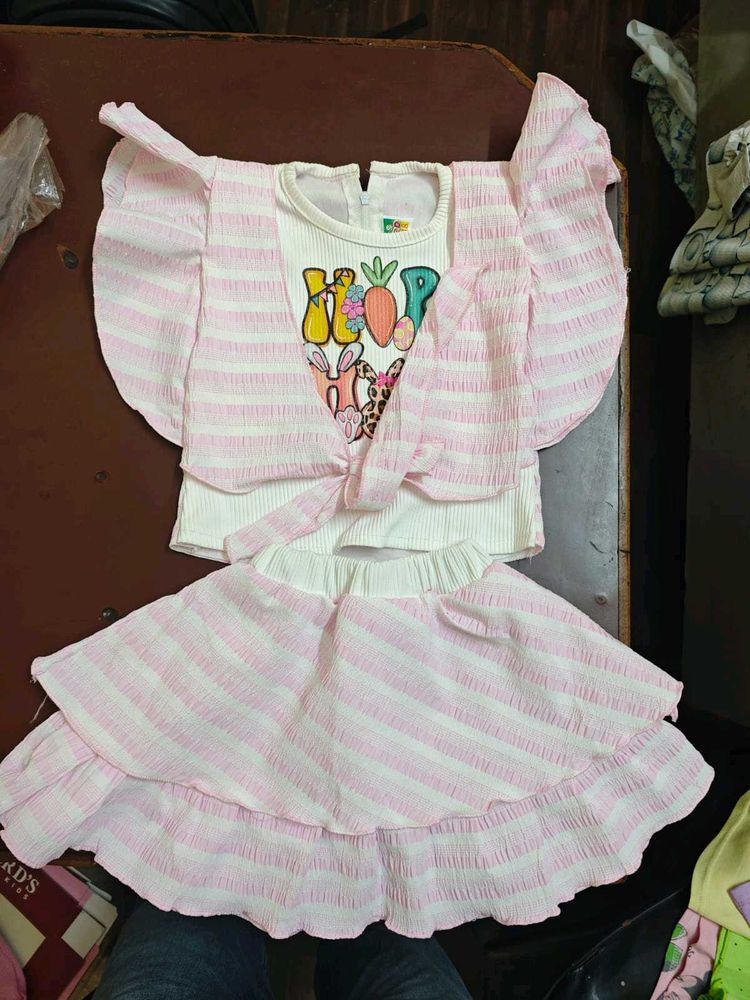 Cute 2pc Girls Outfit