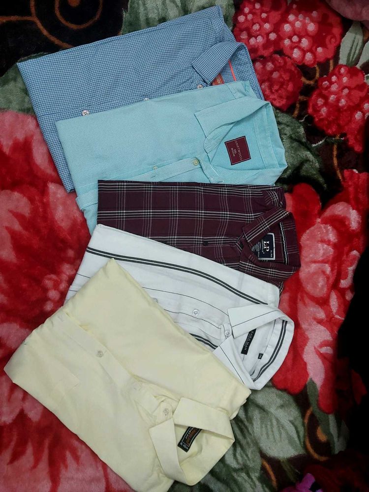 Bundle of 5 Men&#39;s Dress Shirts