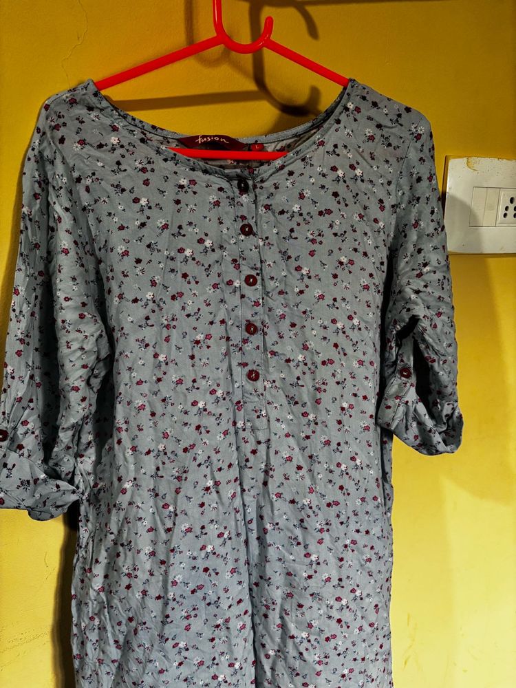 Soft blue kurta - Size: L