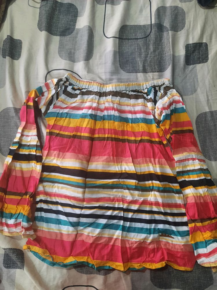 Offshoulder Top