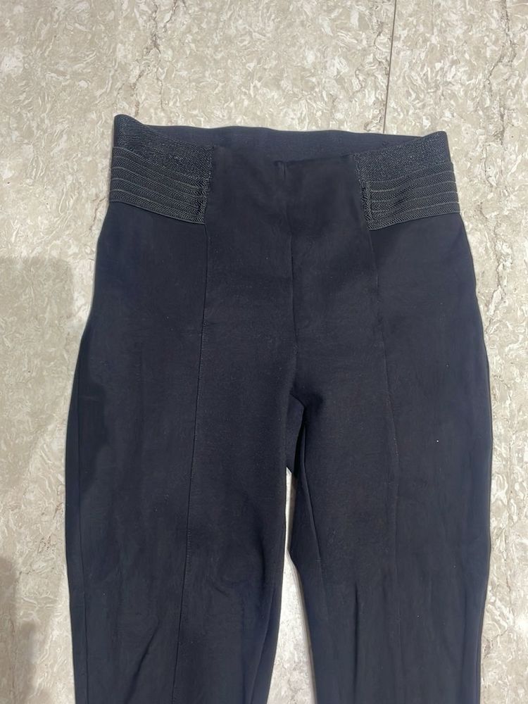 Black High-Waisted Leggings