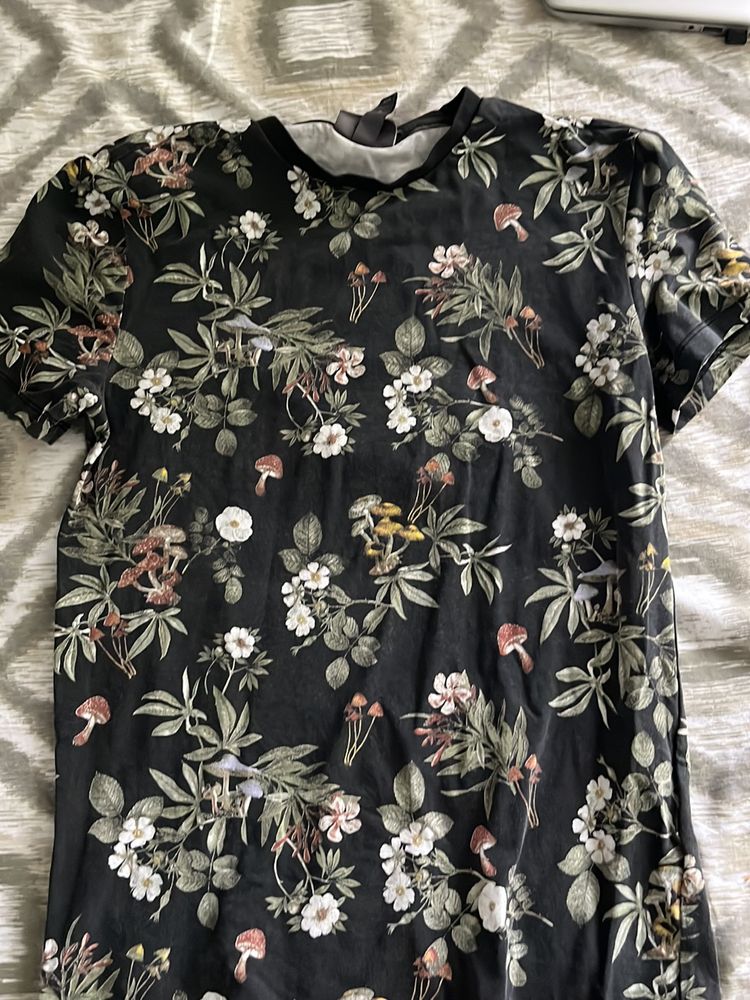 H&amp;M T Shirt