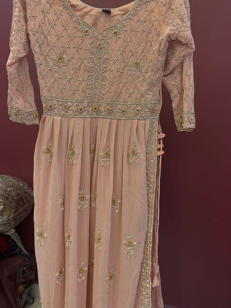 the pink plazo set