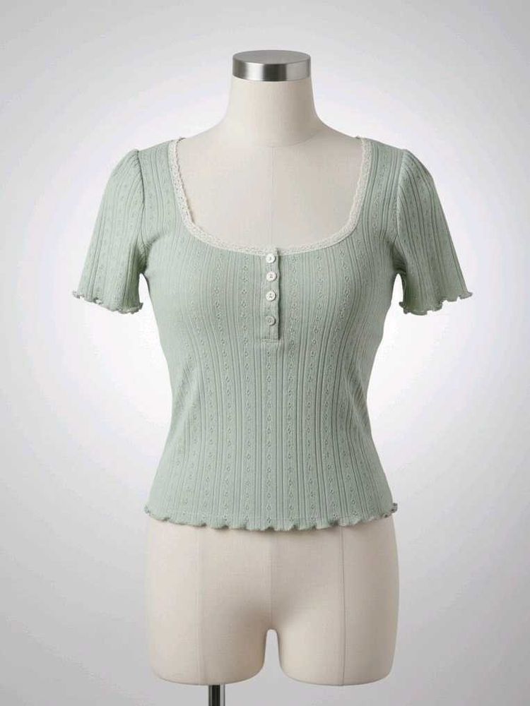 H&amp;M Cute Green Top