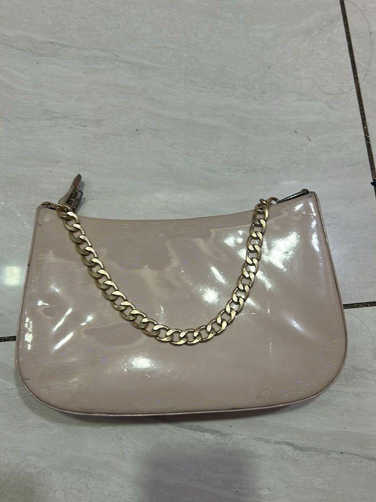 Chic Shoulder Bag with Chain Detail