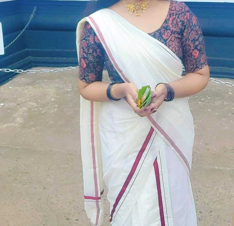 New Set Mundu And Stitched Blouse For Womens