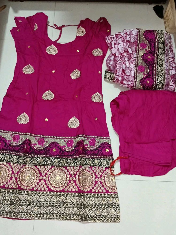 Elegant Pink Salwar Suit