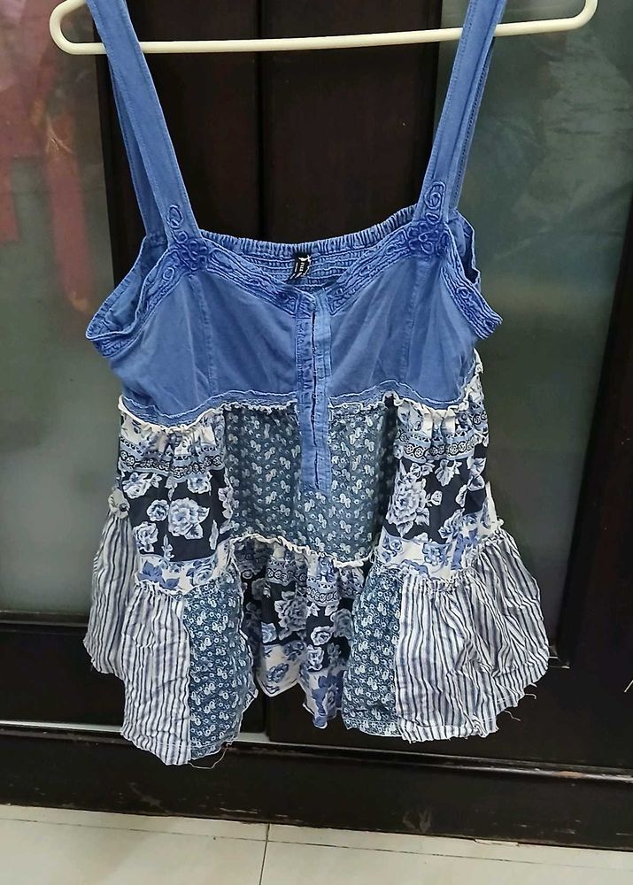 Cute Blue Floral Top - L Size