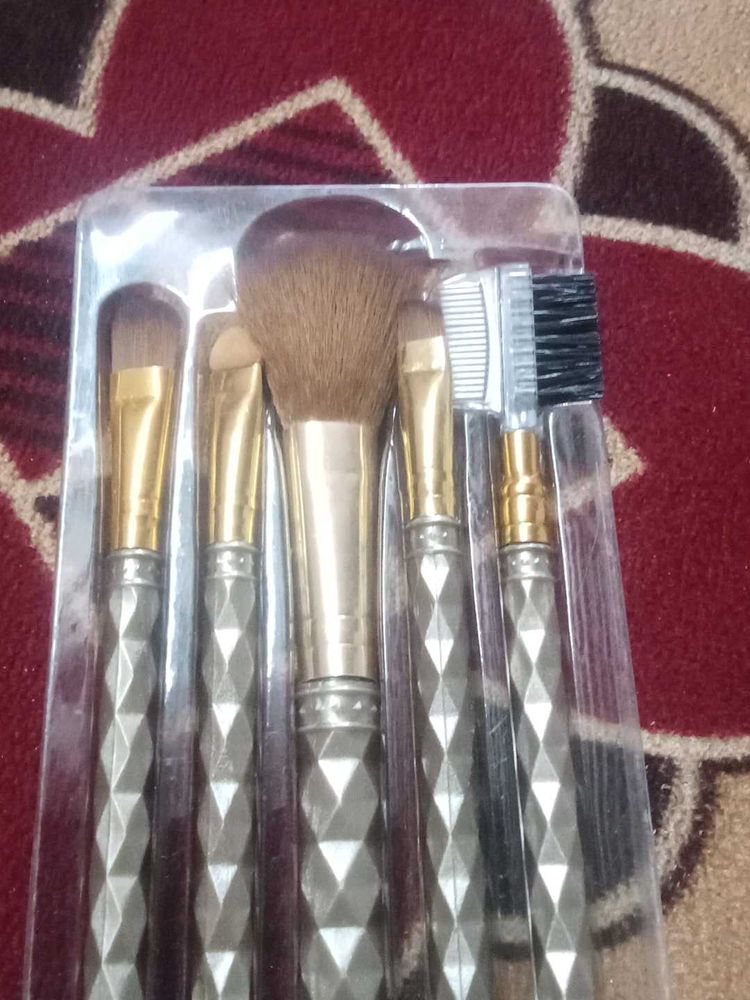 Makeup Brush Set