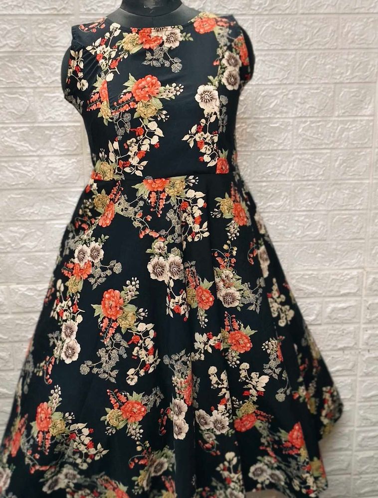 Floral Printed Dress Medium Size