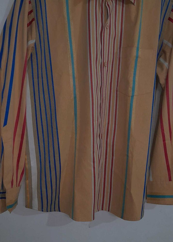 Vintage-Inspired Striped Button-Up Shirt