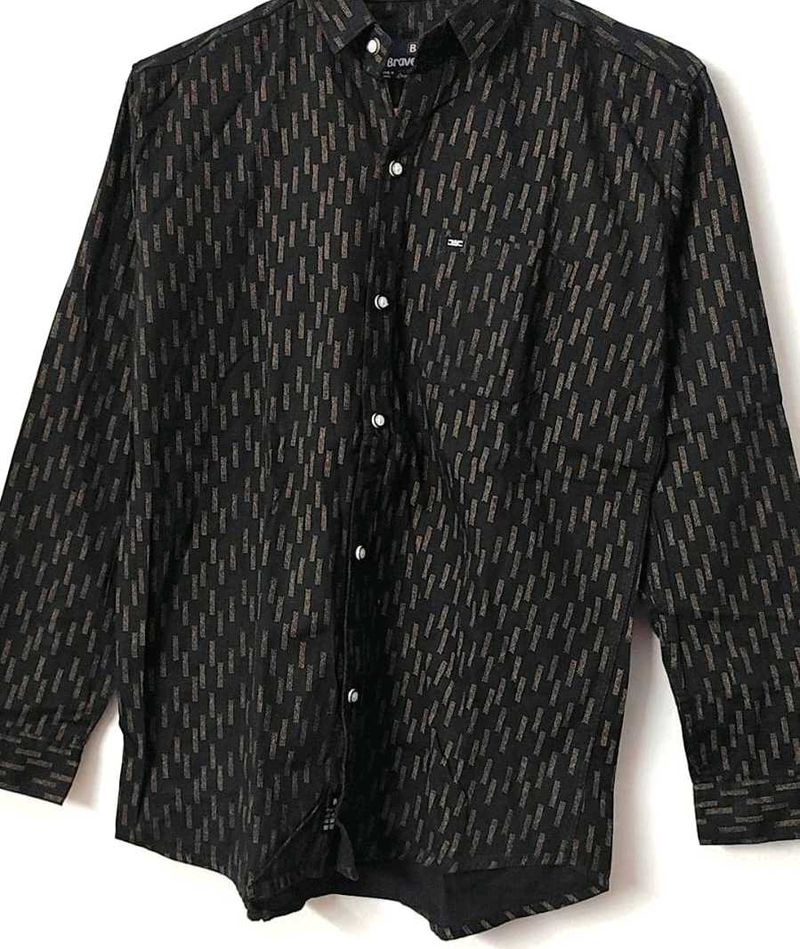 Black striped shirt⚡