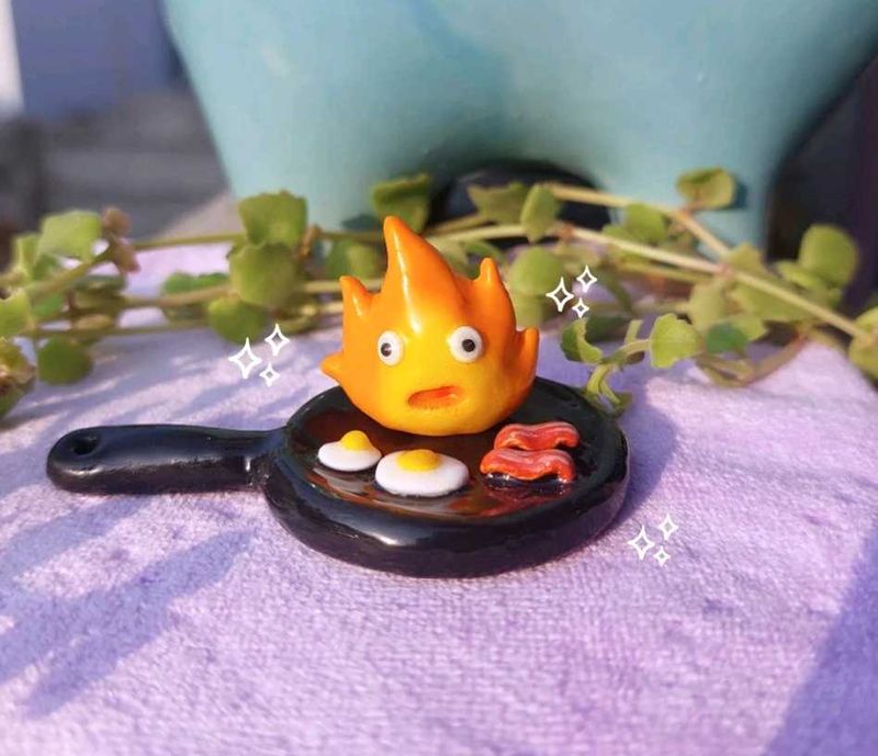 Calcifer Breakfast Pan Desk Piece
