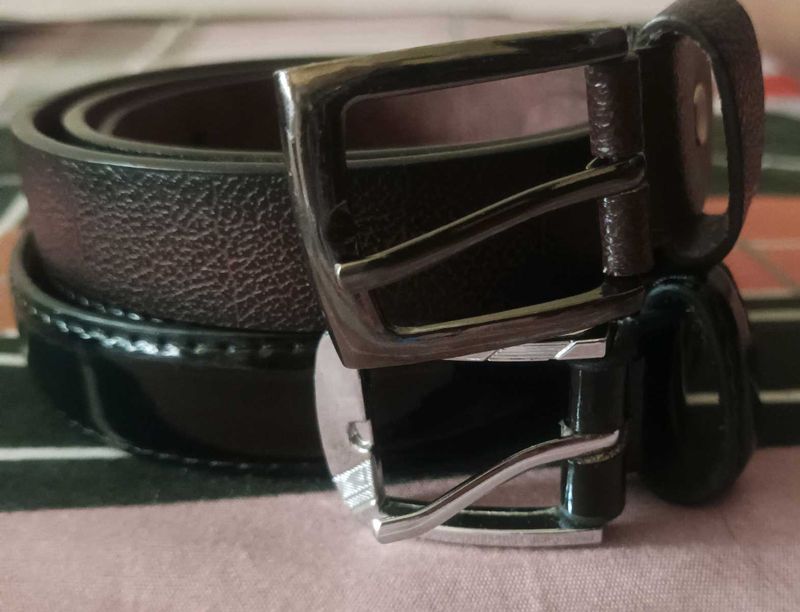 Glossy Black &amp; Textured Brownish Belt
